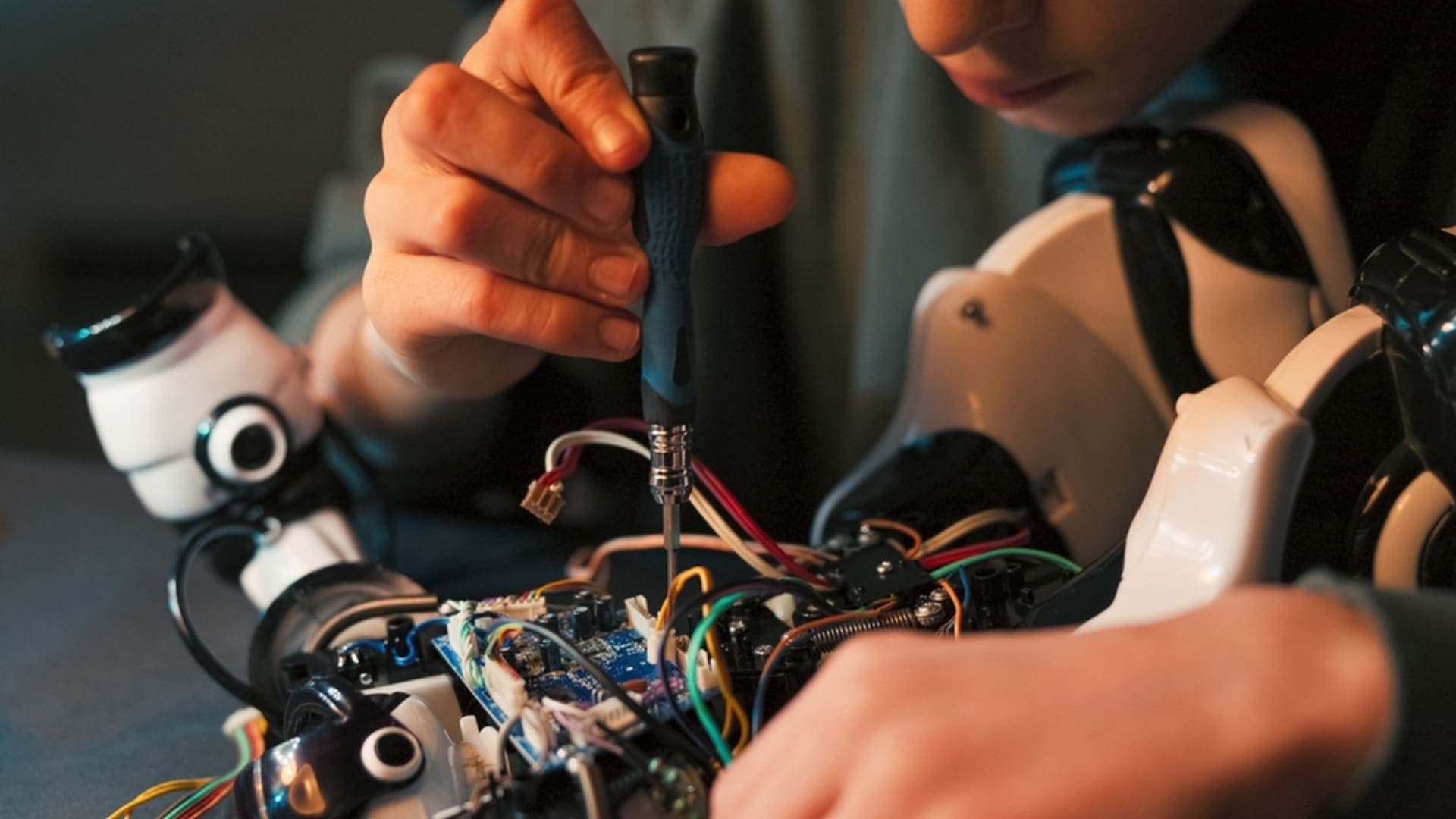 Casablanca Launches Morocco’s First FIRST Robotics Team, Paving the Way for STEM Careers