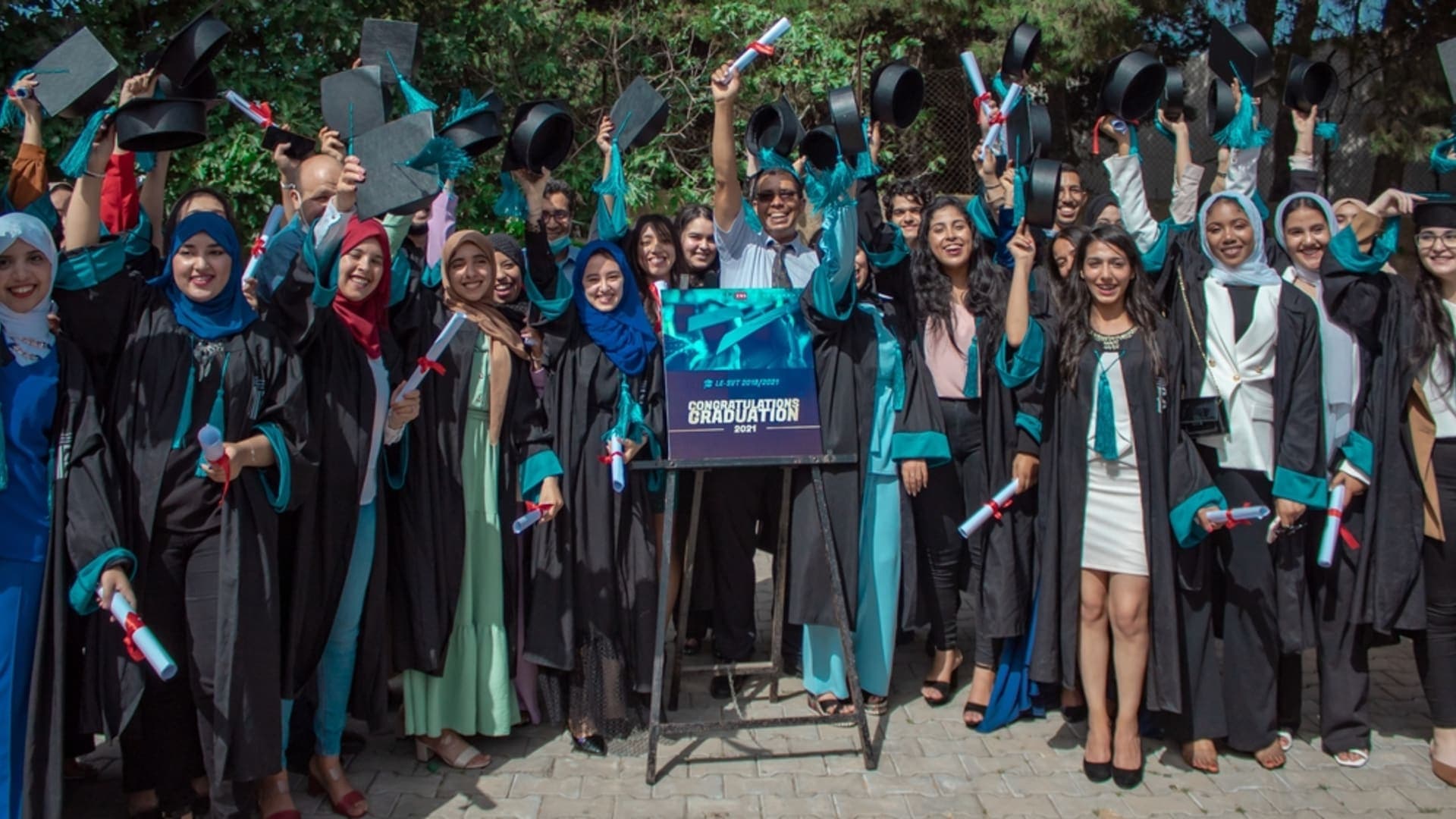 Why Higher Qualifications Can Make Job Hunting More Competitive in Morocco